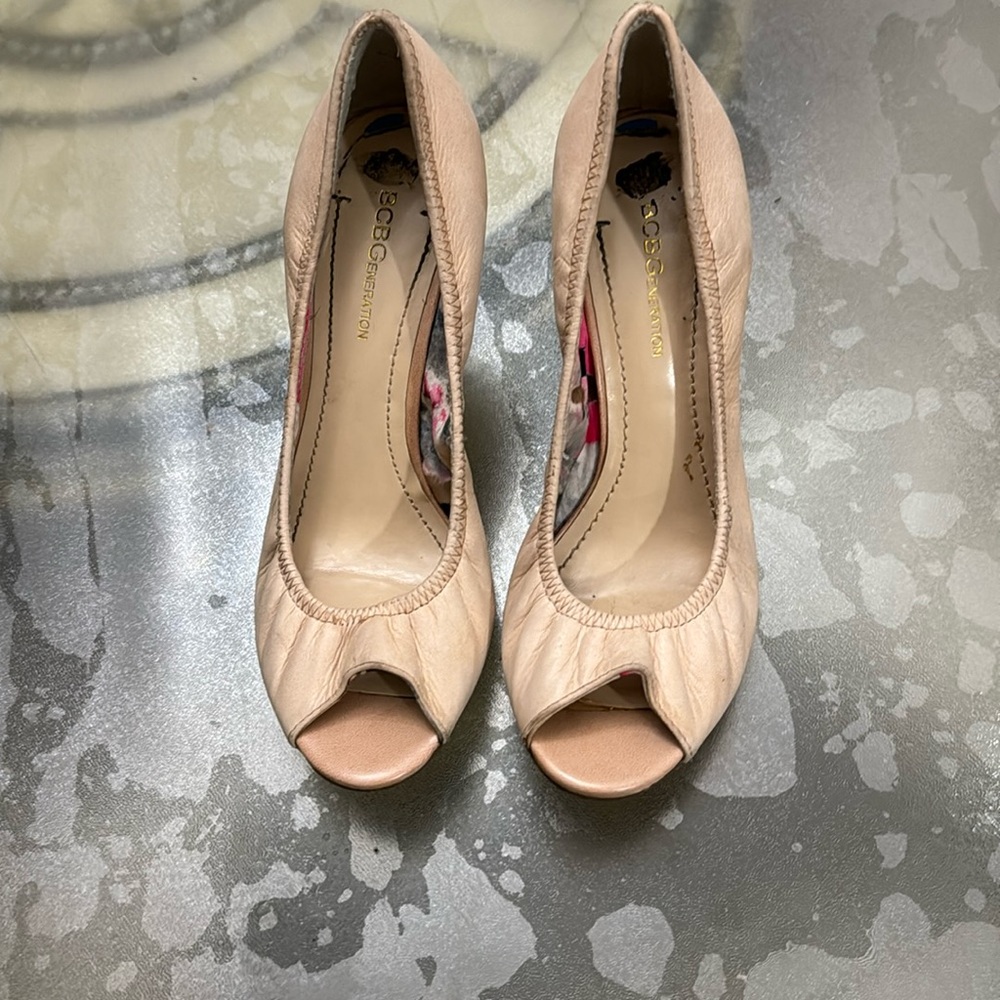 BCBG sandals